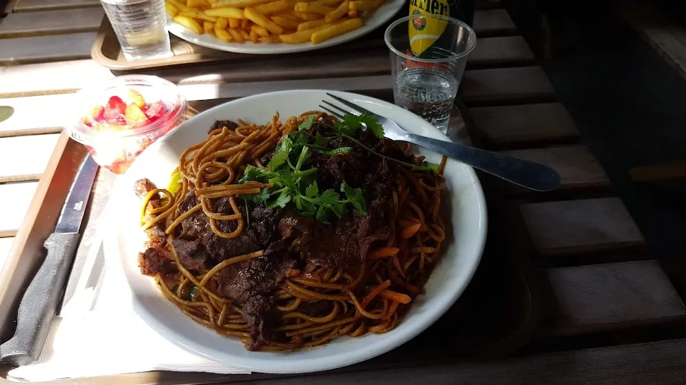 Nouilles Sautées Au Boeuf